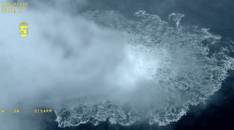 Click on image to see full-sized version natural_gas_leaking_above_destroyed_nordstream_pipelines_baltic_sea.jpg