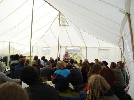 willie gives talk on local campaign