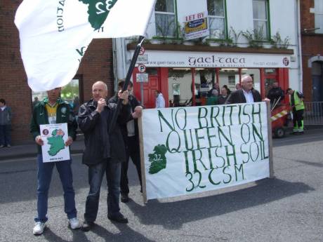 Click on image to see full-sized version corkqueenprotest03.jpg