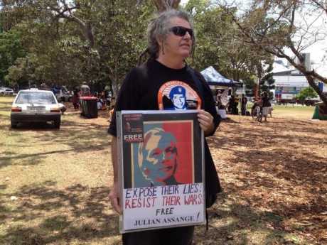 ciaron_assange_g20.jpg