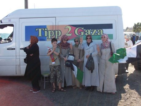 Click on image to see full-sized version the tipp2gaza van