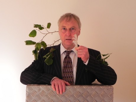 Donal O'Kelly performing in Aillili Fionnuala